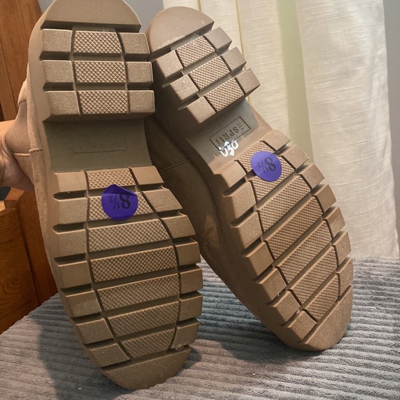 Perfect combat boot for fall. - Picture 2 of 2